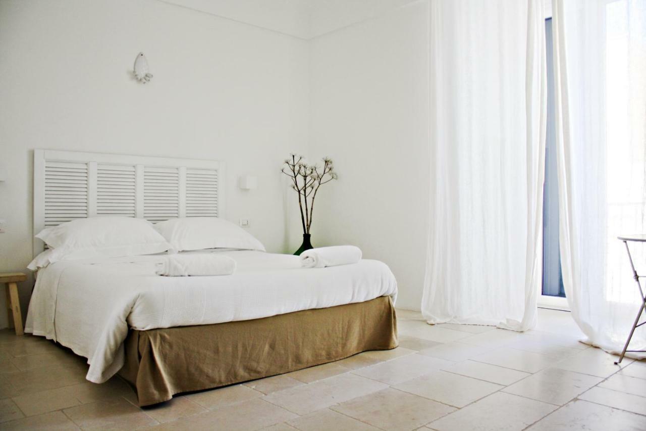 La Mitria Bed & Breakfast ตรานิ ภายนอก รูปภาพ
